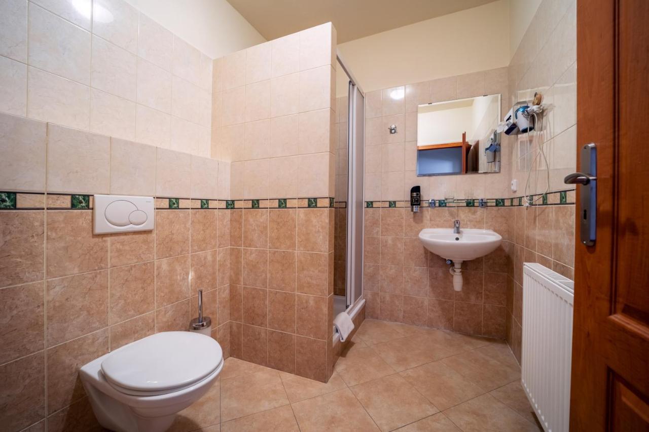 Valnovka Wellness Hotel Kamenice Екстер'єр фото