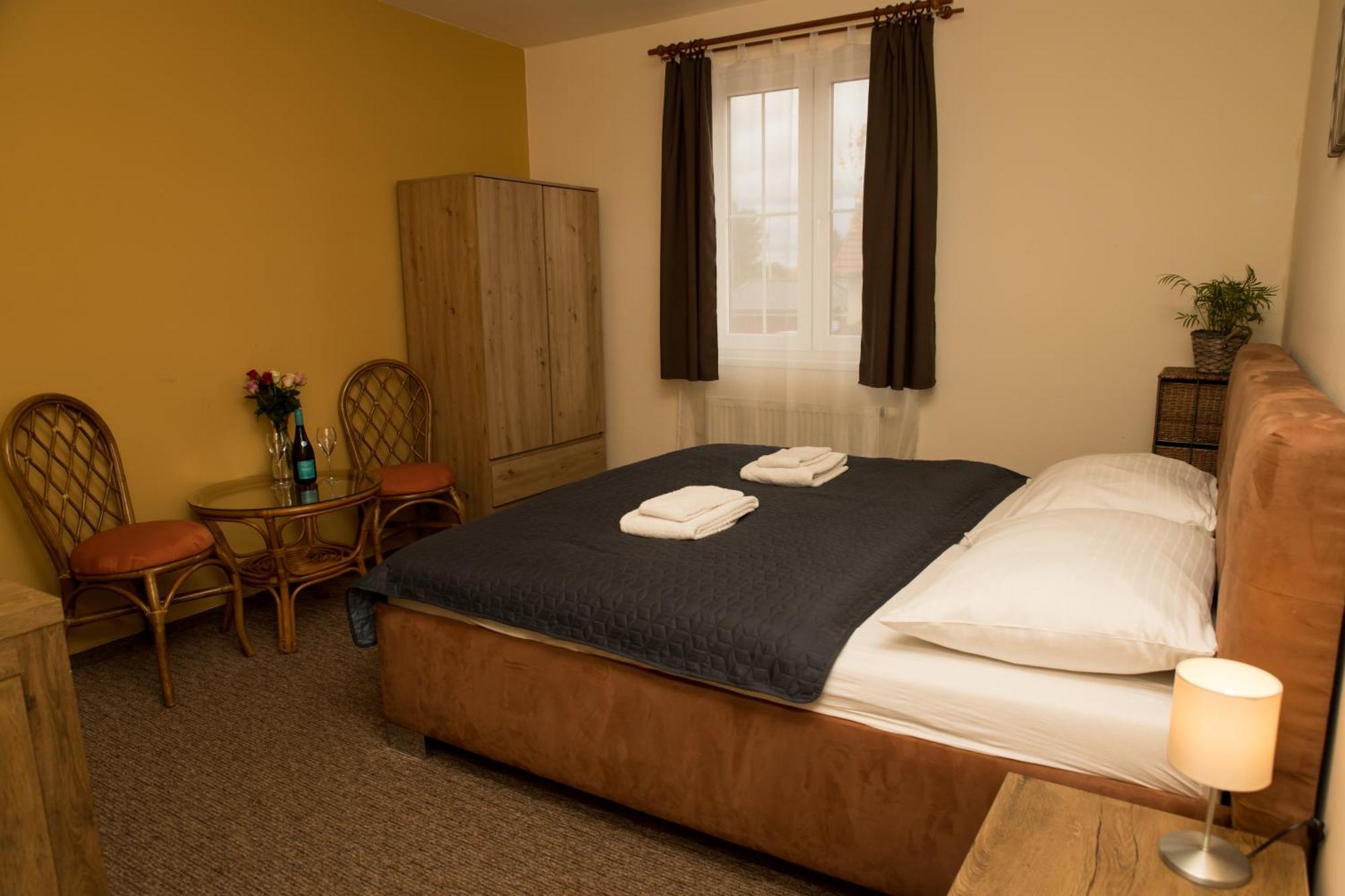 Valnovka Wellness Hotel Kamenice Екстер'єр фото