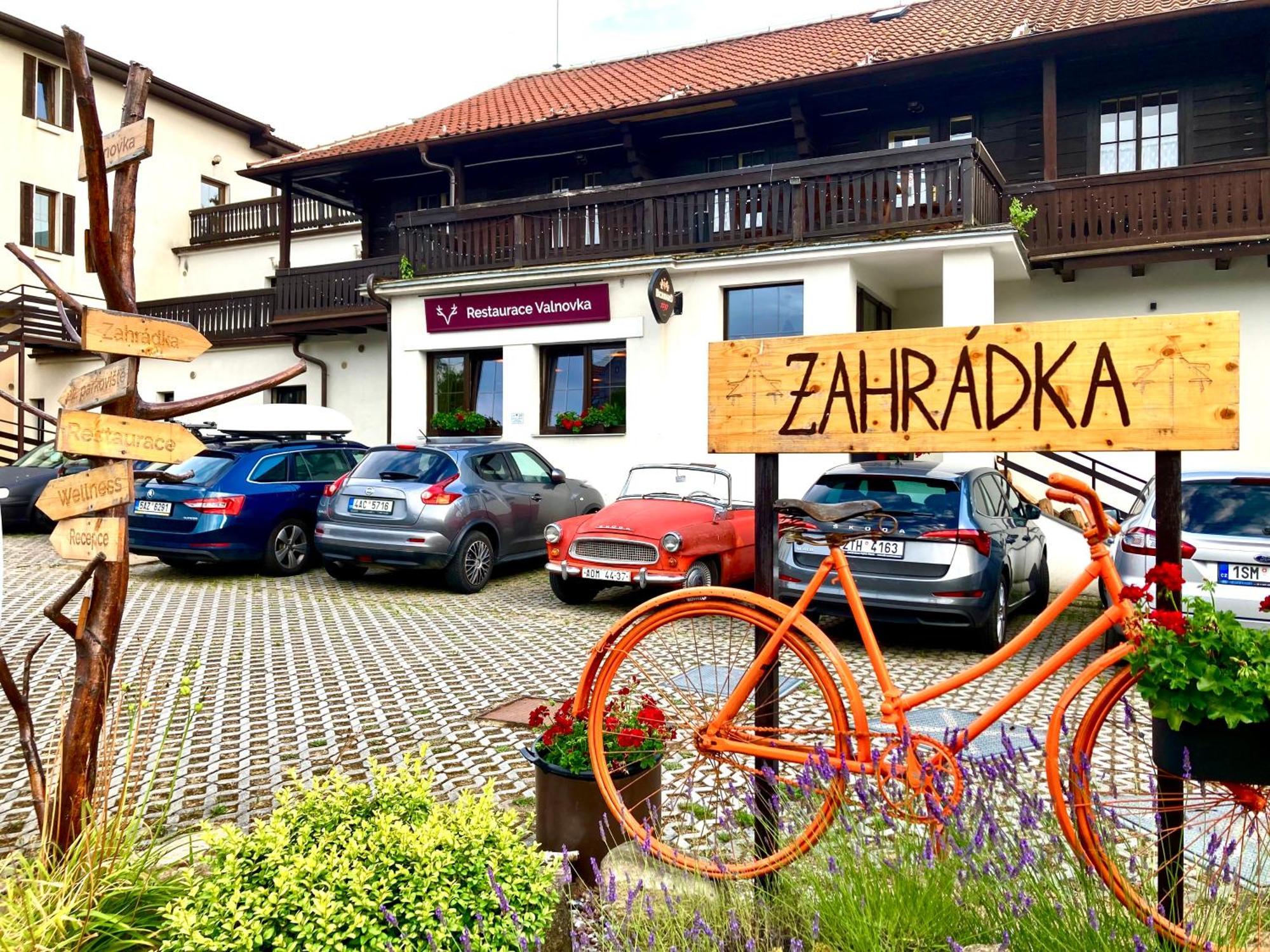 Valnovka Wellness Hotel Kamenice Екстер'єр фото